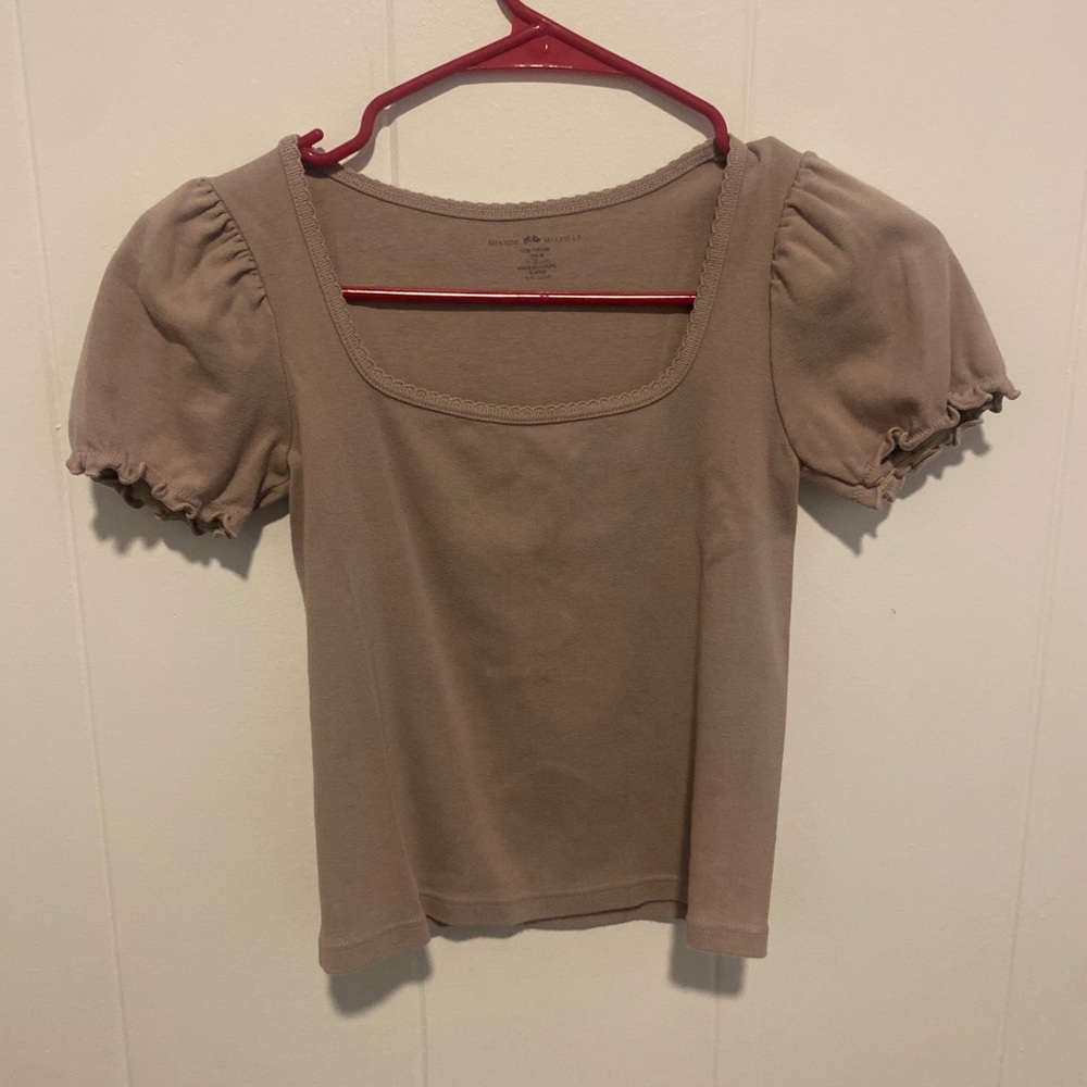 Brandy Melville shirt